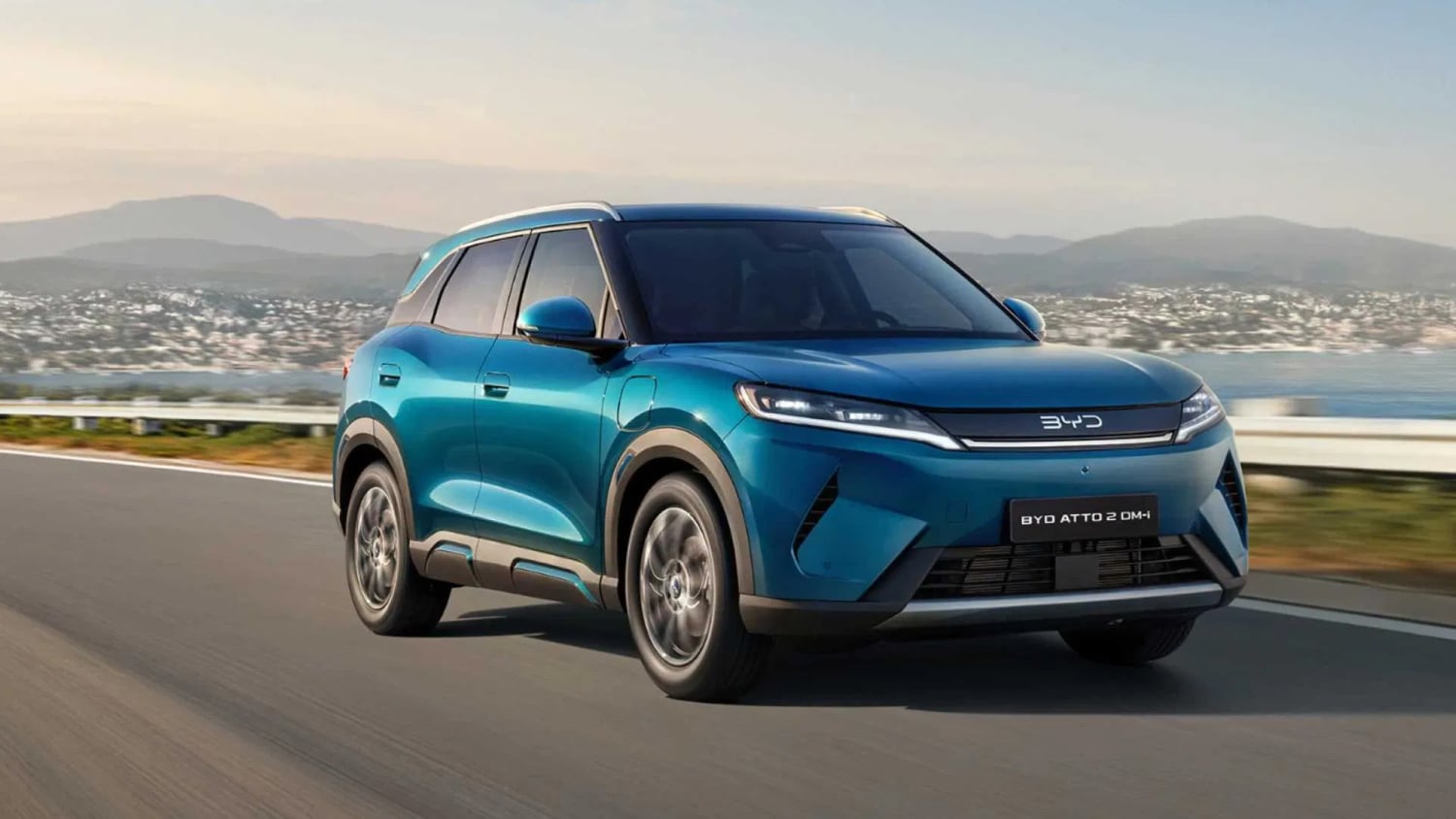 Stella Li 預測 BYD 五年超越 Toyota|2025 年仍差 595 萬輛
