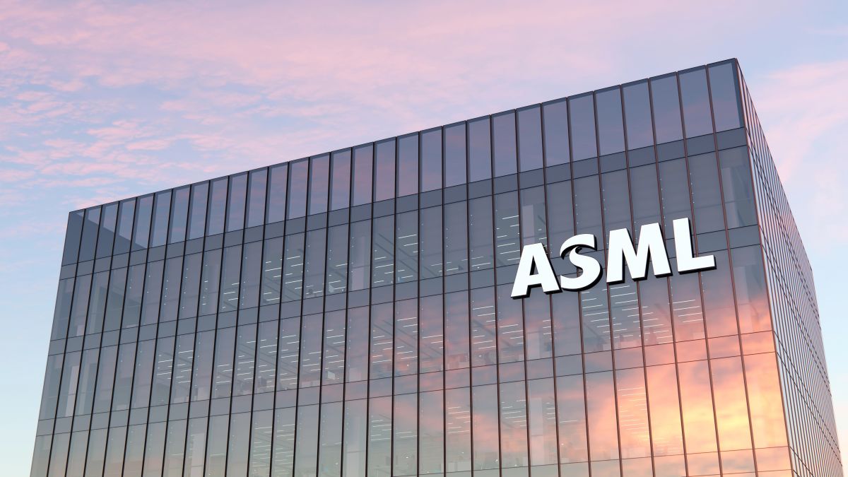 ASML 給全員發 2 萬歐股權|AI 賺翻,但要熬到 2030 才能拿