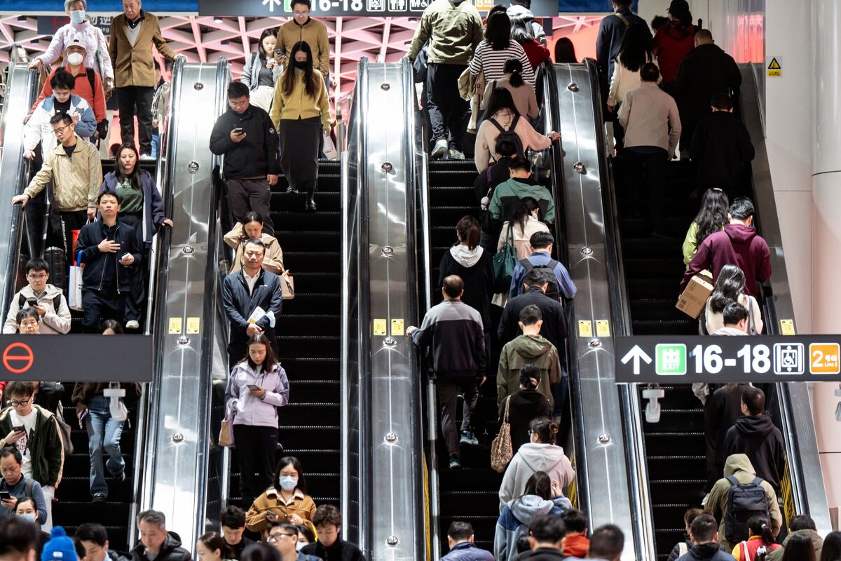 中國 6 月青年失業率 14.9% 恐逼近 20%|1,270 萬應屆生 + AI 取代初級崗,供需比失衡